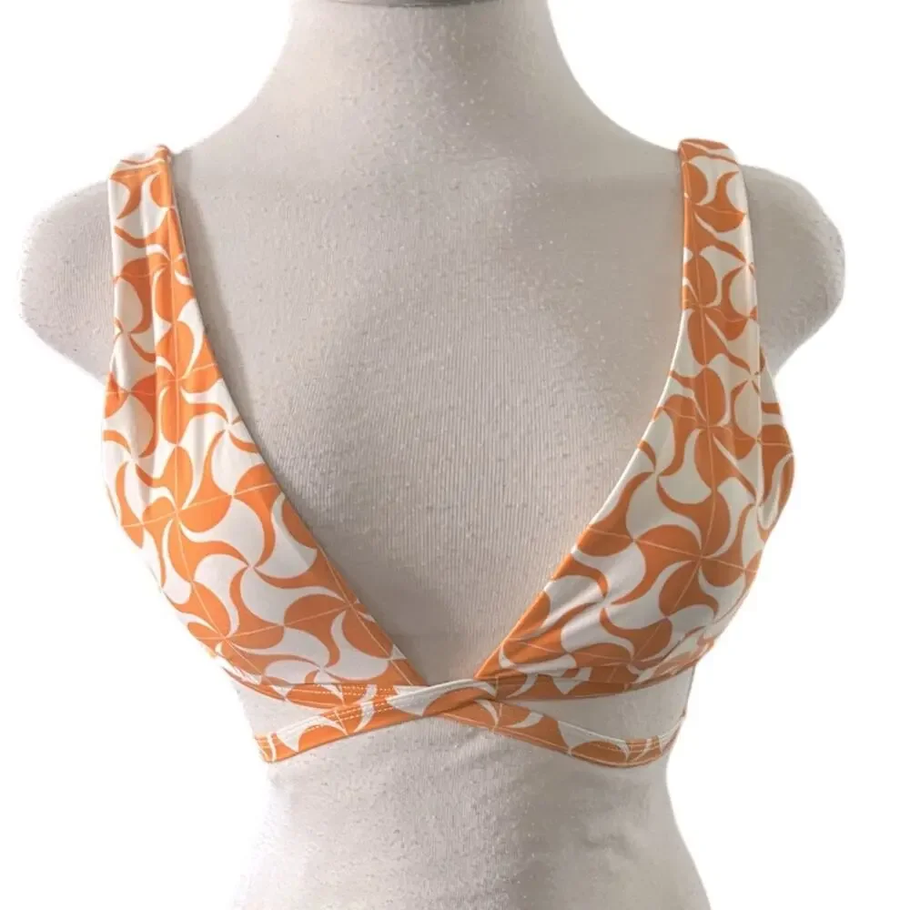 L*SPACE Avery Top Bikini Top Size CL NWT